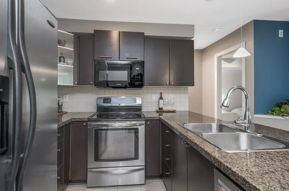 Condo for sale at 107 5454 198 Street Langley British Columbia - MLS: R3116721