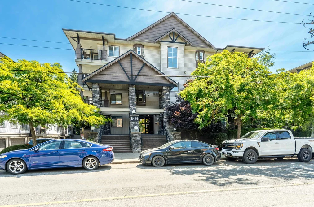 107 5454 198 STREET, Langley BC V3A 1G2, Langley BC — Residential for Sale - Photo 2