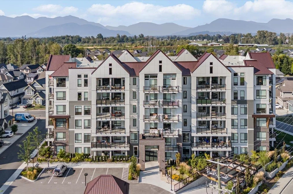 Condo for sale at 107 6045 Chilliwack River Road Chilliwack British Columbia - MLS: R3097608