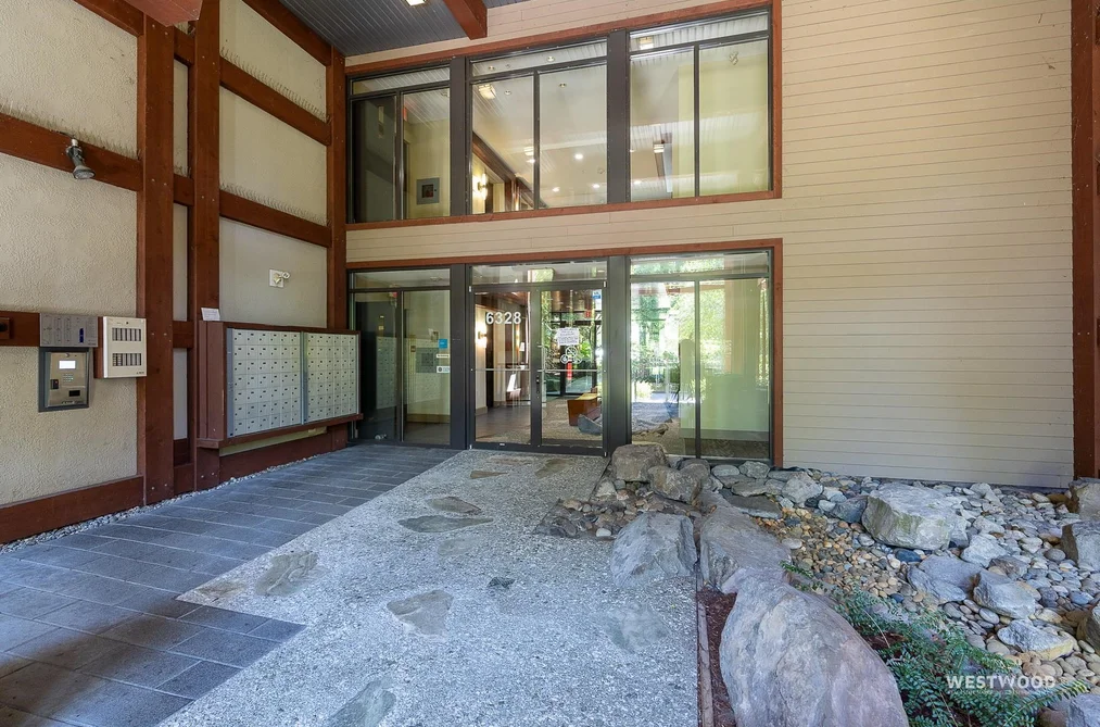 Condo for sale at 107 6328 Larkin Drive Vancouver British Columbia - MLS: R3133667