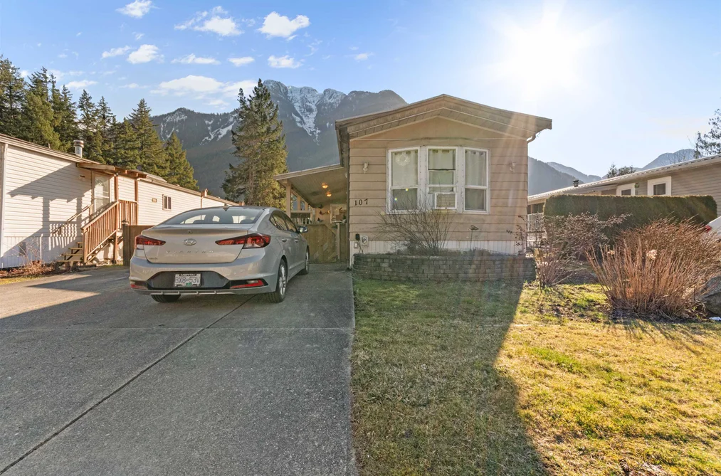 Manufactured On Land for sale at 107 65367 Kawkawa Lake Road Hope British Columbia - MLS: R3097797