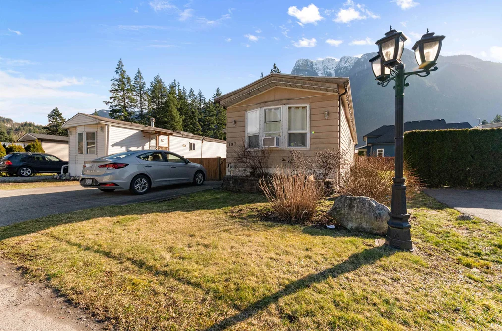107 65367 KAWKAWA LAKE ROAD, Hope BC V0X 1L1, Hope BC — Residential for Sale - Photo 2