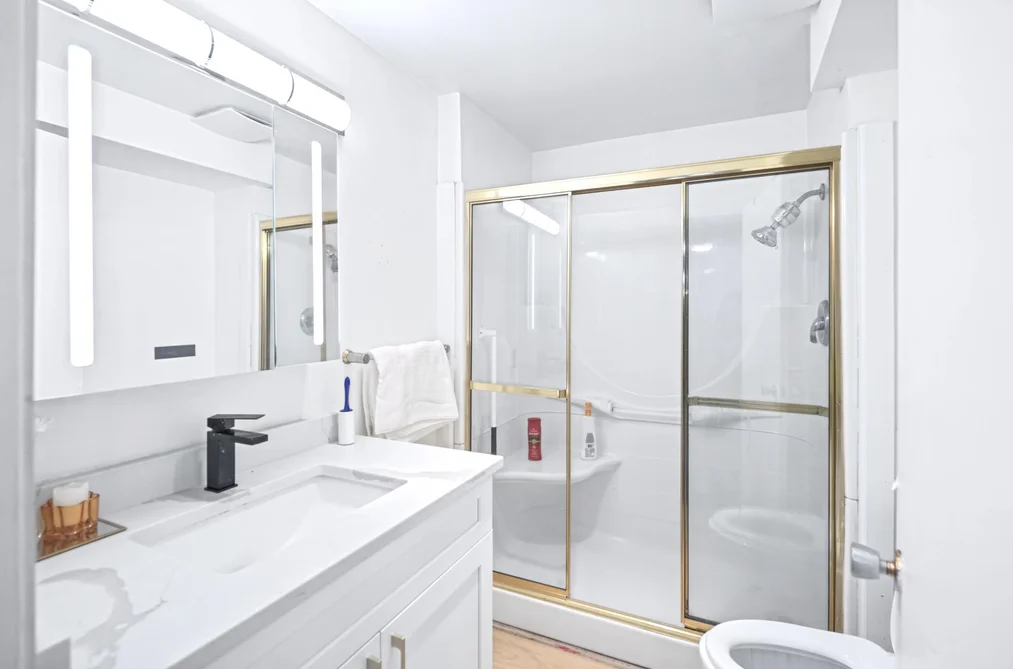 107-815 Fourth Avenue, New Westminster, BC - Condo for Sale - Photo 11 of 27 107-815 Fourth Avenue, New Westminster, BC - Condo for Sale - Photo 11 of 27