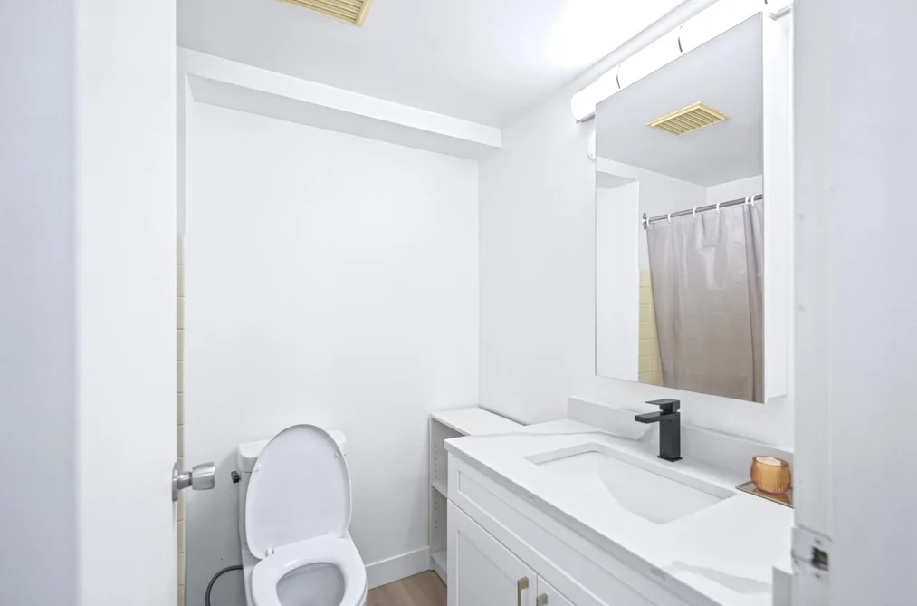 107-815 Fourth Avenue, New Westminster, BC - Condo for Sale - Photo 17 of 27 107-815 Fourth Avenue, New Westminster, BC - Condo for Sale - Photo 17 of 27