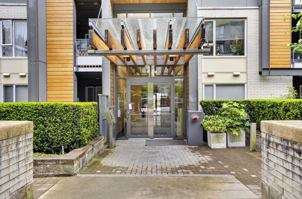 Condo for sale at 107 9168 Slopes Mews Burnaby British Columbia - MLS: R3122608