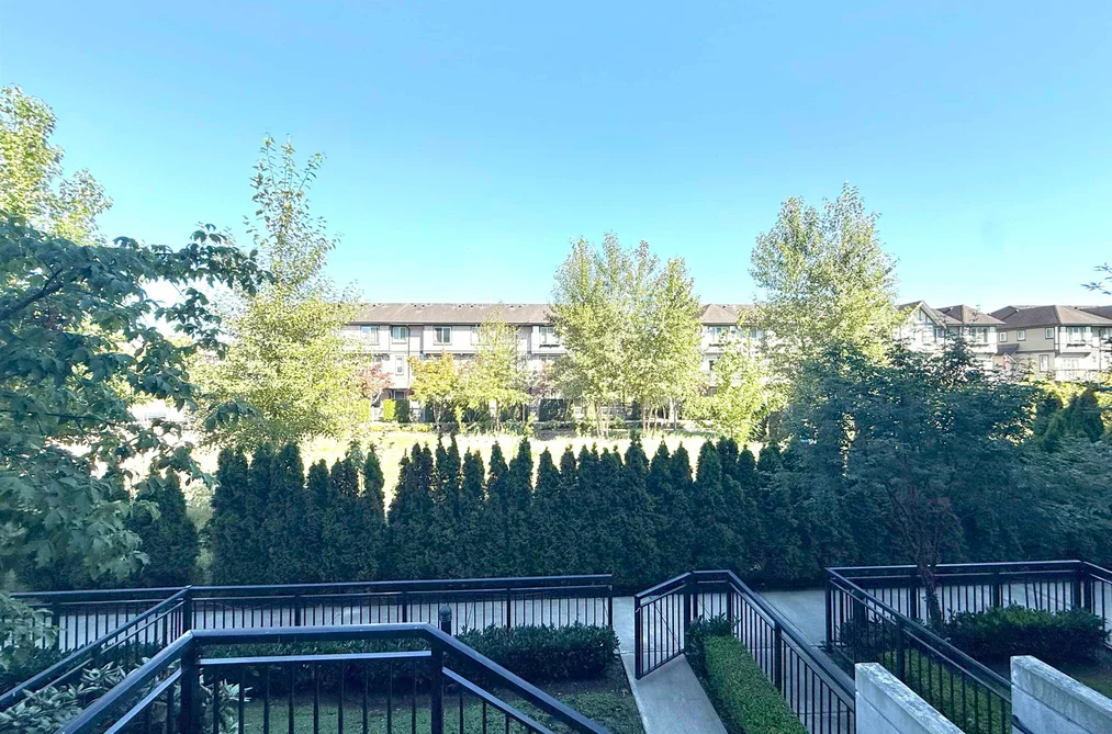 Condo for sale at 107 9500 Tomicki Avenue Richmond British Columbia - MLS: R3159010