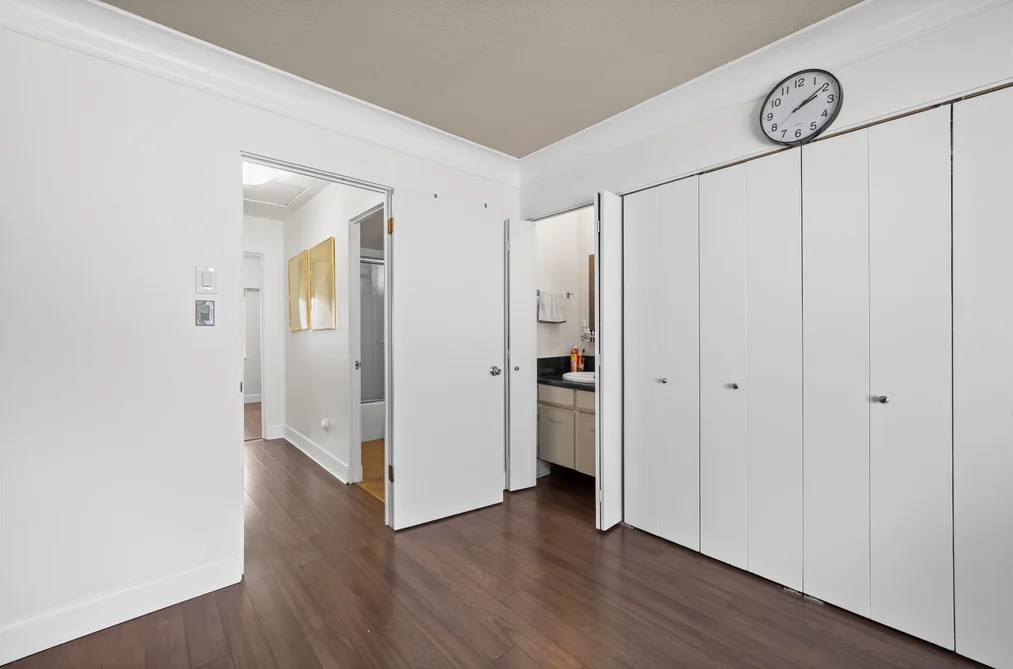 107-9700 Glenacres Drive, Richmond, BC - Townhouse for Sale - Photo 17 of 28 107-9700 Glenacres Drive, Richmond, BC - Townhouse for Sale - Photo 17 of 28