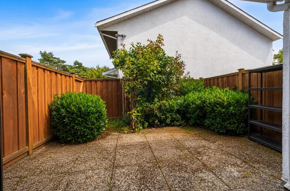 107-9700 Glenacres Drive, Richmond, BC - Townhouse for Sale - Photo 21 of 28 107-9700 Glenacres Drive, Richmond, BC - Townhouse for Sale - Photo 21 of 28