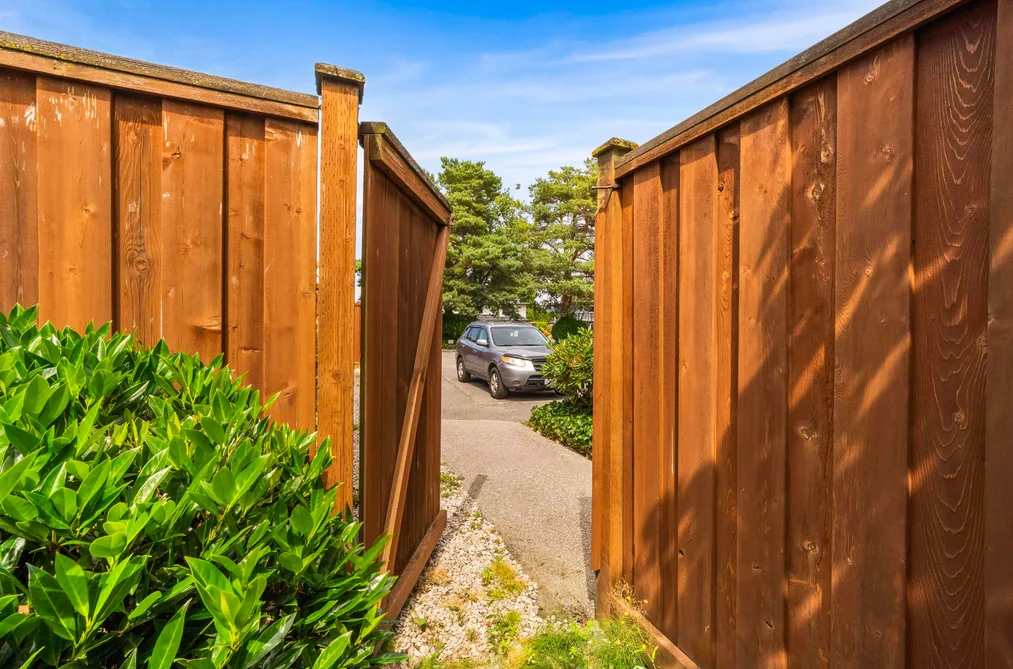 107-9700 Glenacres Drive, Richmond, BC - Townhouse for Sale - Photo 23 of 28 107-9700 Glenacres Drive, Richmond, BC - Townhouse for Sale - Photo 23 of 28