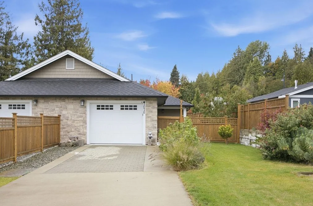 1070 Celia Cres, Gibsons, BC - MLS: R3172339