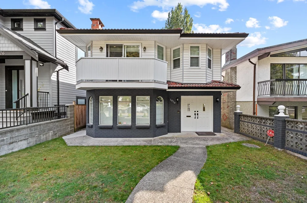 1070 E 40th Ave, Vancouver, BC - MLS: R3170764