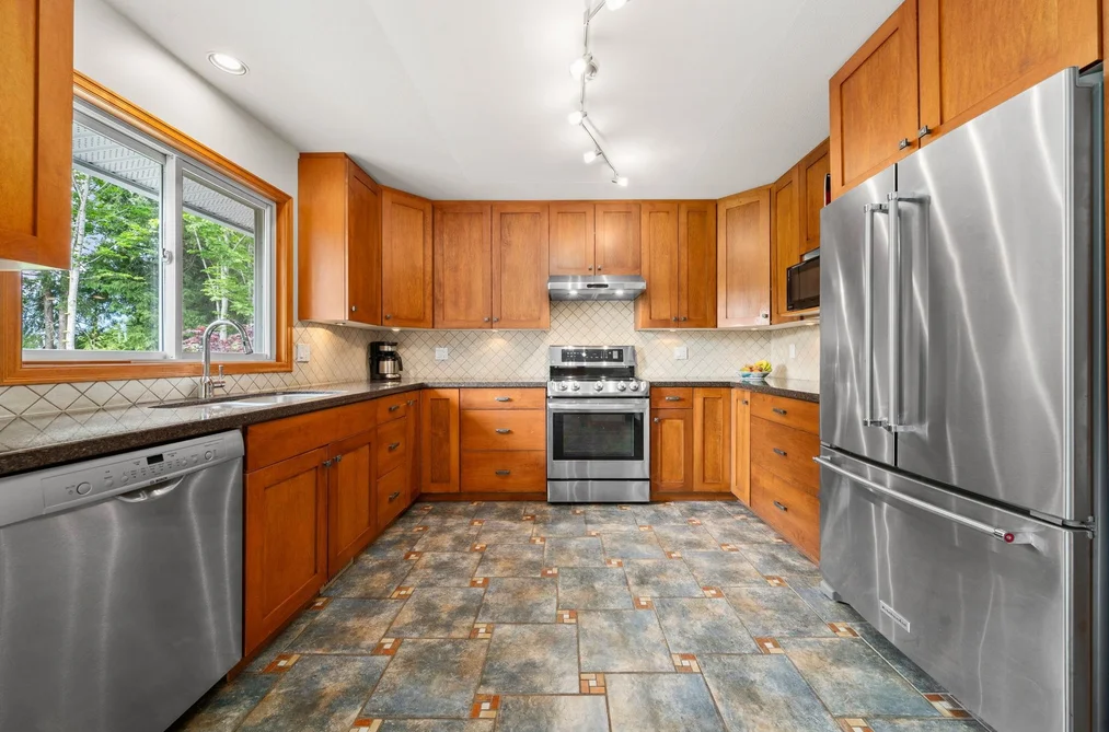1070 GLACIER VIEW DRIVE, Squamish BC V0N 3G0, Squamish BC — Residential for Sale - Photo 6