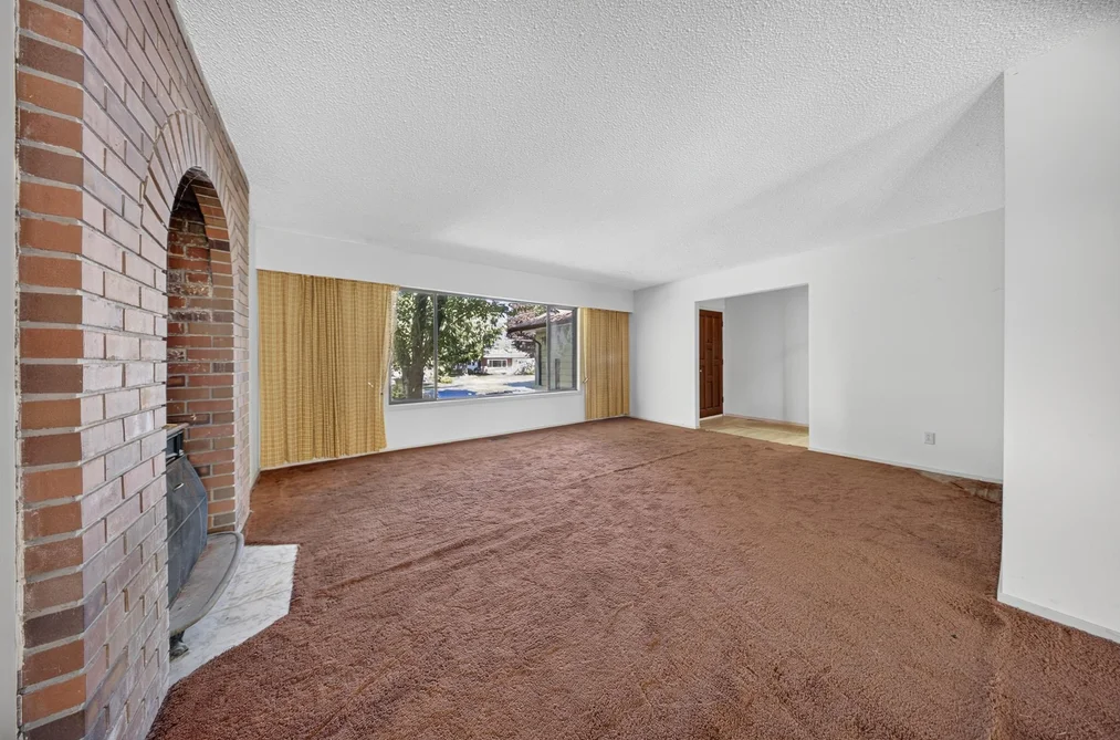 10730 MCDONALD ROAD, Chilliwack BC V2P 7L6, Chilliwack BC — Residential for Sale — Photo 8 of 28