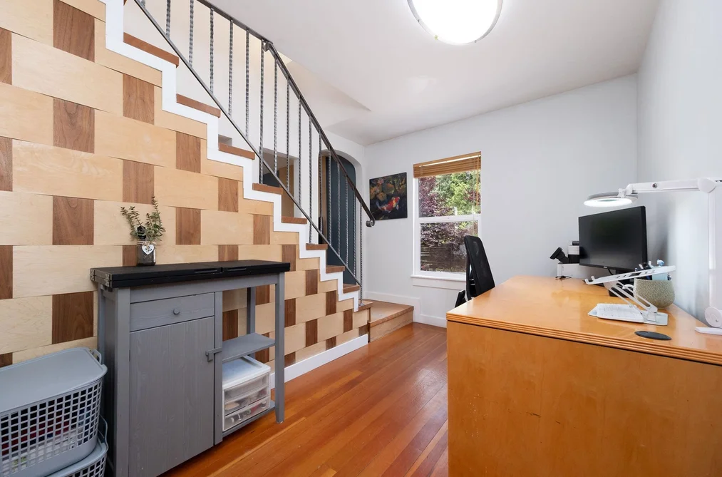 House for sale at 1075 Gladwin Drive North Vancouver British Columbia - MLS: R3121554