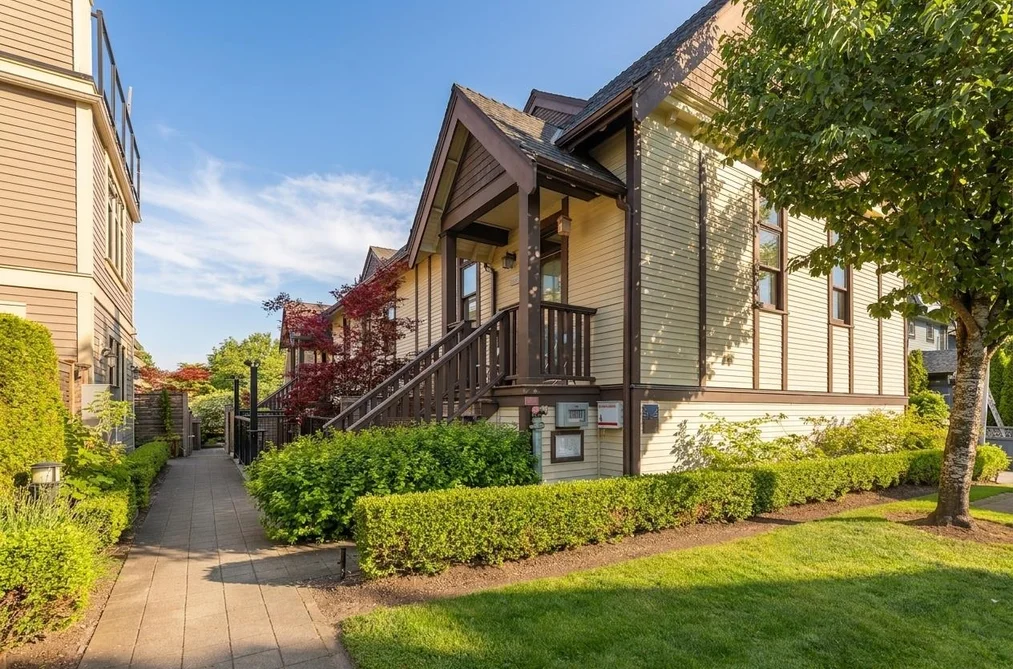 Townhouse for sale at 1077 Salsbury Drive Vancouver British Columbia - MLS: R3124761