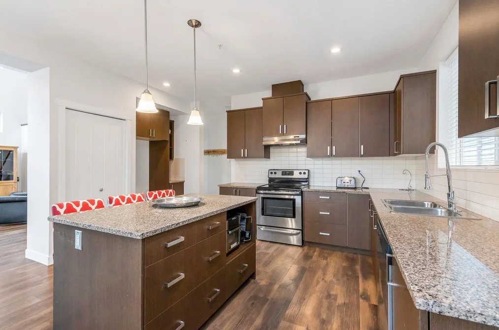 10777 ERSKINE STREET, Maple Ridge BC V2W 0E9, Maple Ridge BC — Residential for Sale - Photo 4
