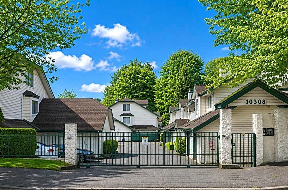 Townhouse for sale at 108 10308 155a Street Surrey British Columbia - MLS: R3133238