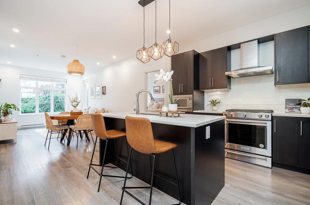 Condo for sale at 108 15436 31 Avenue Surrey British Columbia - MLS: R3093789
