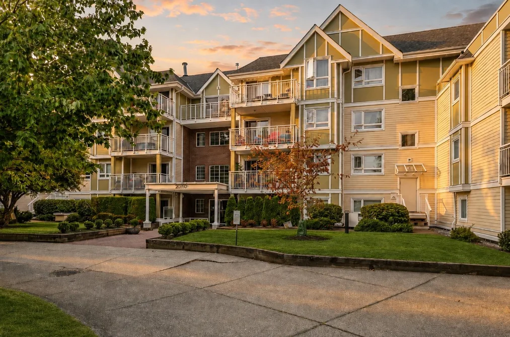 Condo for sale at 108 20189 54 Avenue Langley British Columbia - MLS: R3158629
