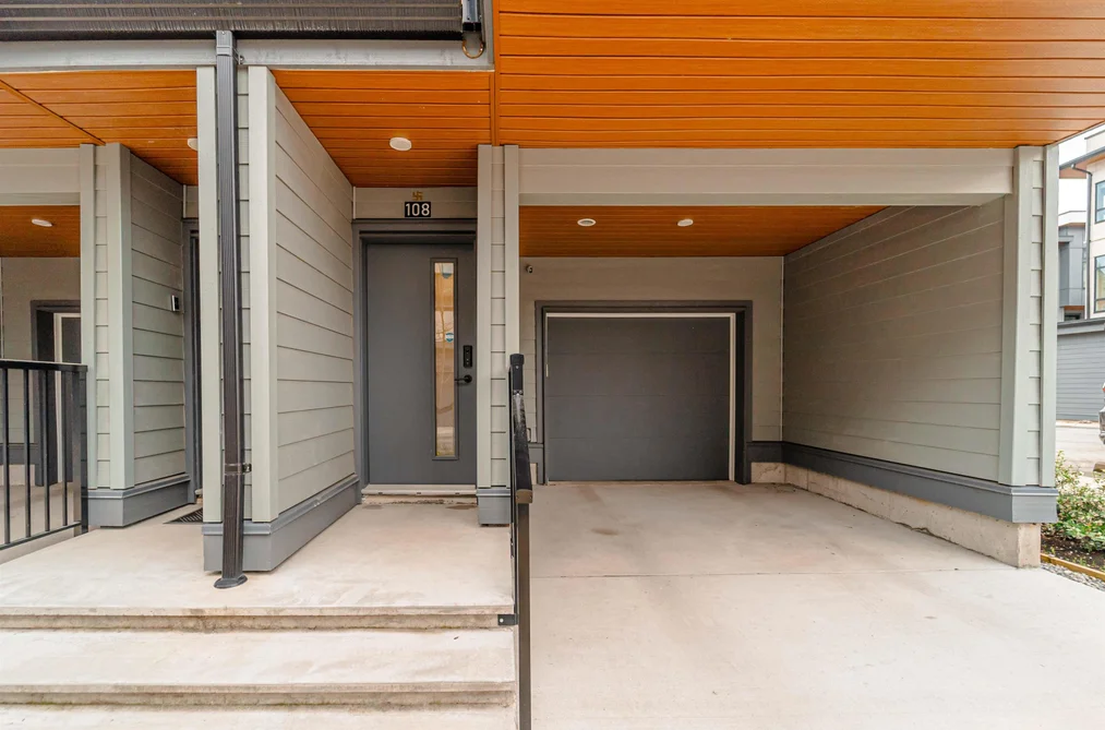 108 30530 CARDINAL AVENUE, Abbotsford BC N0N 0N0, Abbotsford BC — Residential for Sale - Photo 3