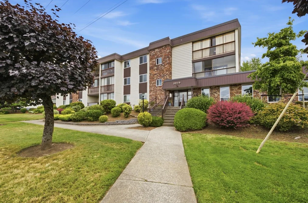 108 32119 OLD YALE ROAD, Abbotsford BC V2T 2C8, Abbotsford BC — Residential for Sale - Photo 2
