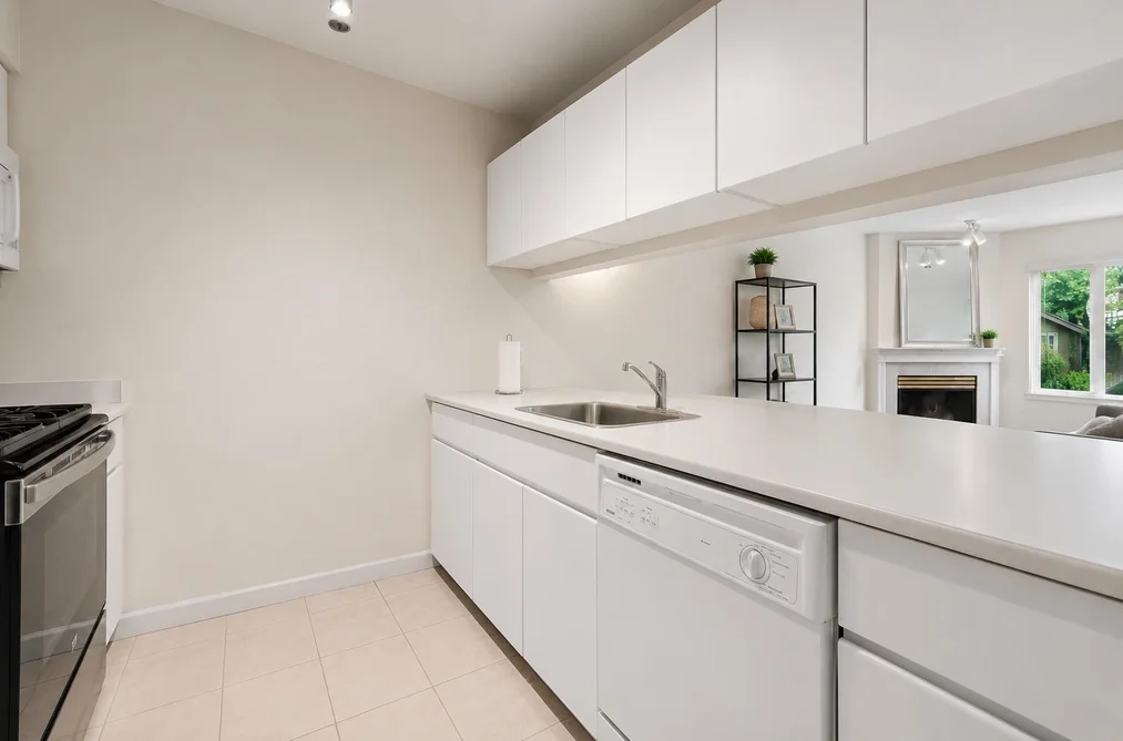 108 3250 W BROADWAY, Vancouver BC V6K 2H4, Vancouver BC — Residential for Sale — Photo 14 of 29