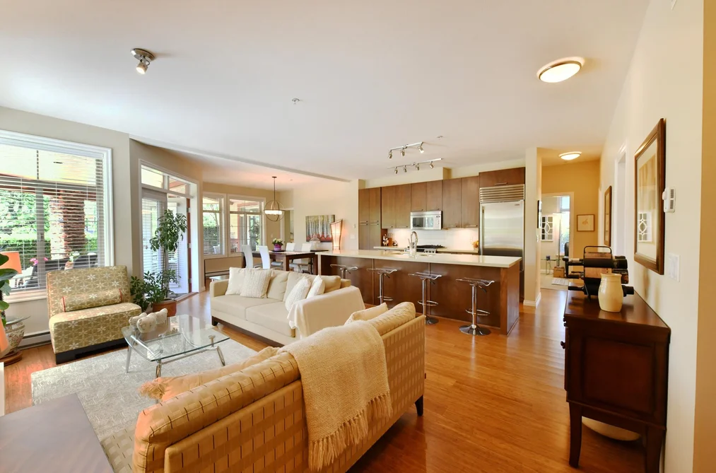 Condo for sale at 108 3355 Rosemary Heights Drive Surrey British Columbia - MLS: R3152729