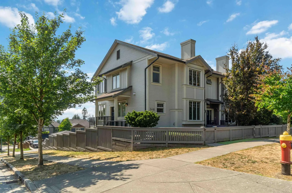 Row House (Non-Strata) for sale at 108 3416 Roxton Avenue Coquitlam British Columbia - MLS: R3157467