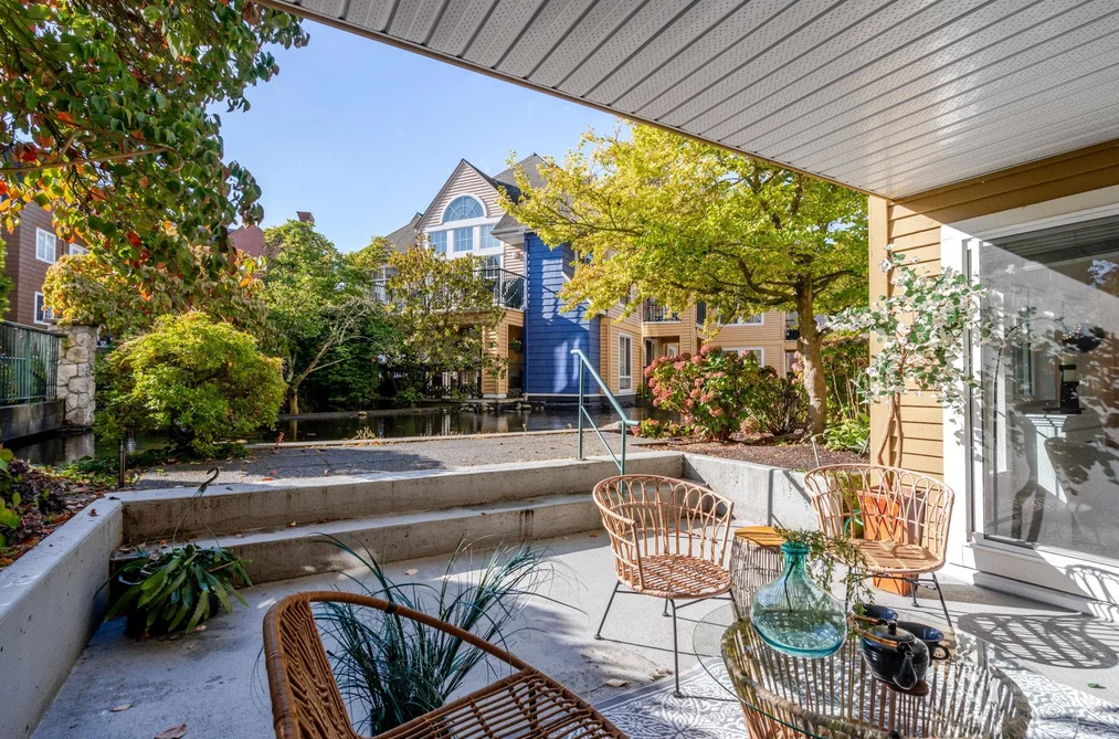 Condo for sale at 108 5556 14th Avenue Tsawwassen British Columbia - MLS: R3093909