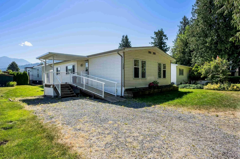 Manufactured Home for sale at 108 6035 Vedder Road Chilliwack British Columbia - MLS: R3085025