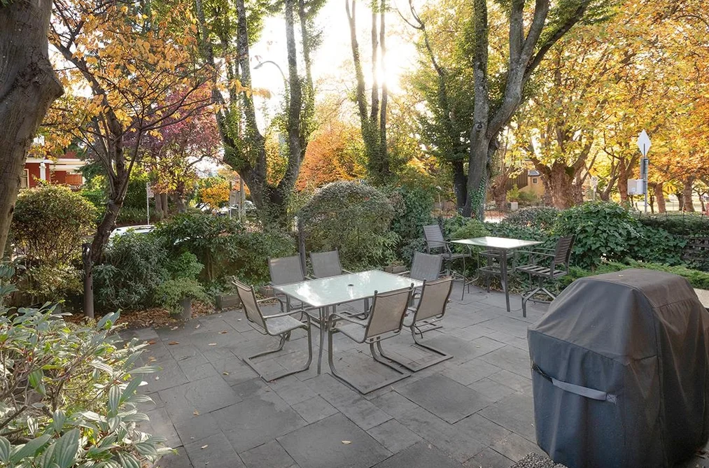 1080 Maple Street, Vancouver, BC - Half Duplex for Sale - Photo 8 of 40 1080 Maple Street, Vancouver, BC - Half Duplex for Sale - Photo 8 of 40
