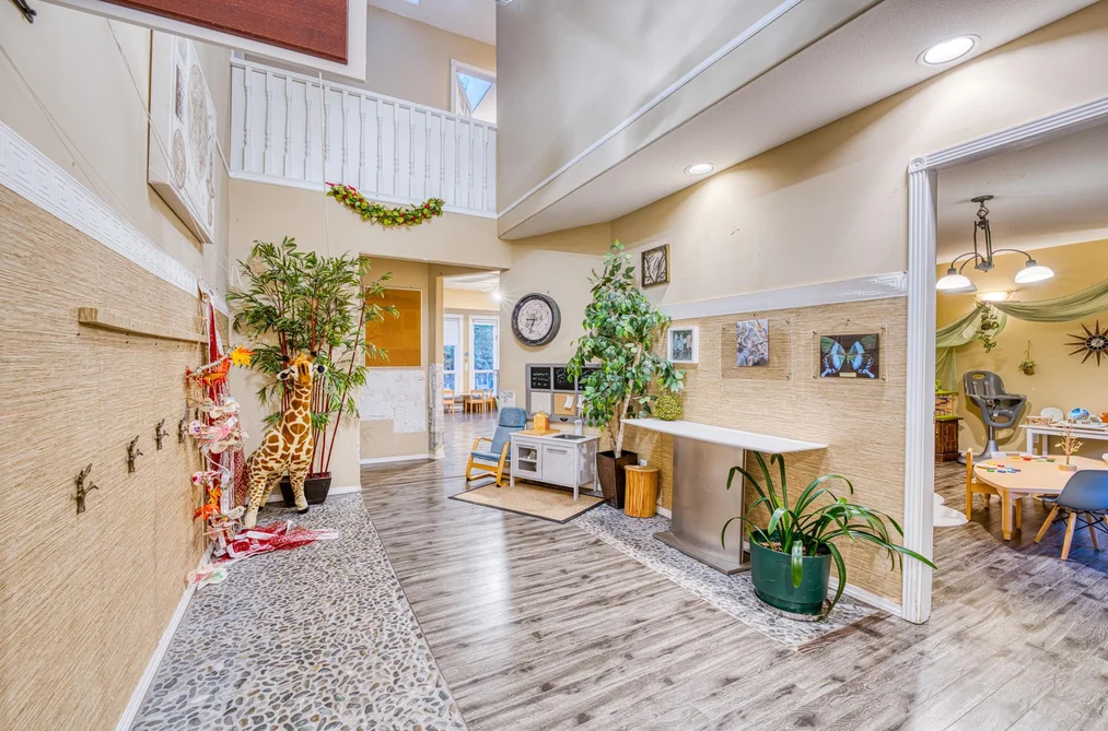 10800 ROCHDALE DRIVE, Richmond BC V7A 3N6, Richmond BC — Residential for Sale - Photo 4