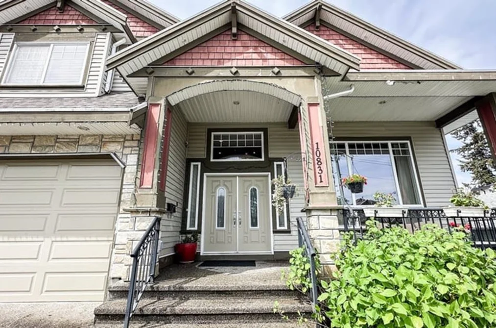 House for sale at 10831 130 Street Surrey British Columbia - MLS: R3118501