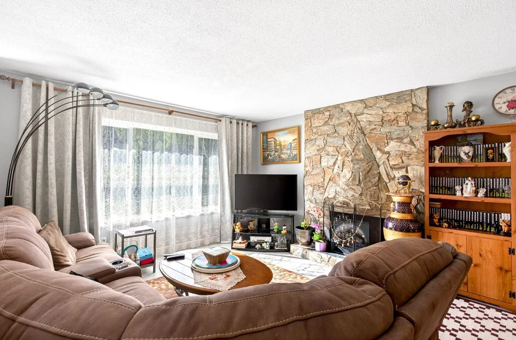 10842 144A STREET, Surrey BC V3R 3R1, Surrey BC — Residential for Sale - Photo 2