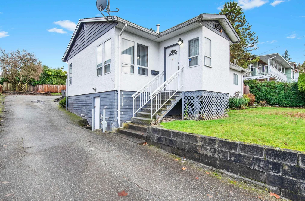 House for sale at 10846 129 Street Street Surrey British Columbia - MLS: R3073272