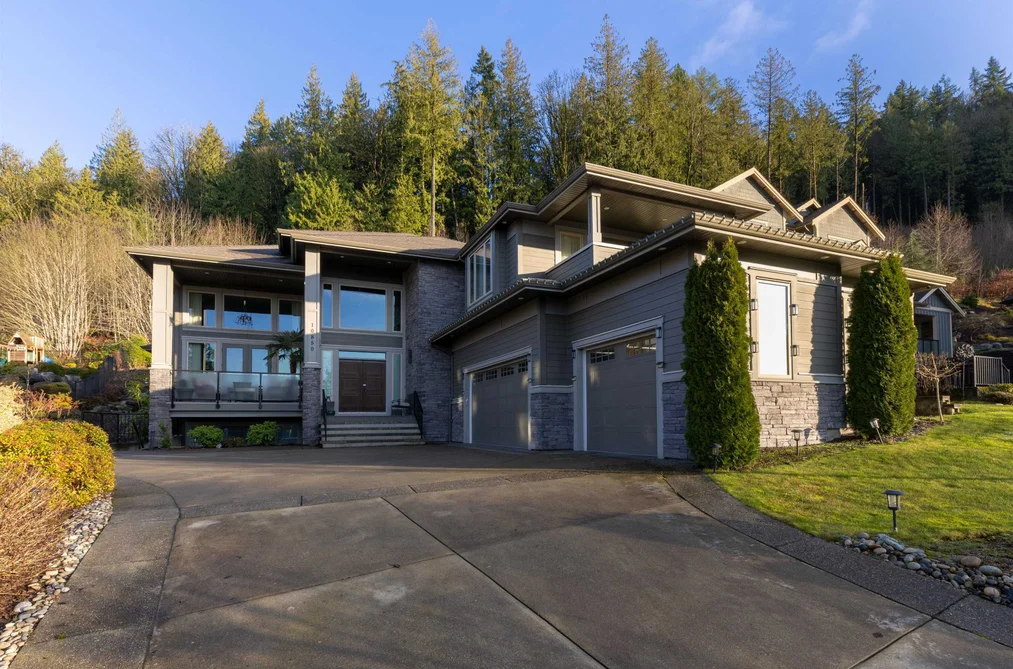 House for sale at 10850 Carmichael Street Maple Ridge British Columbia - MLS: R3086029