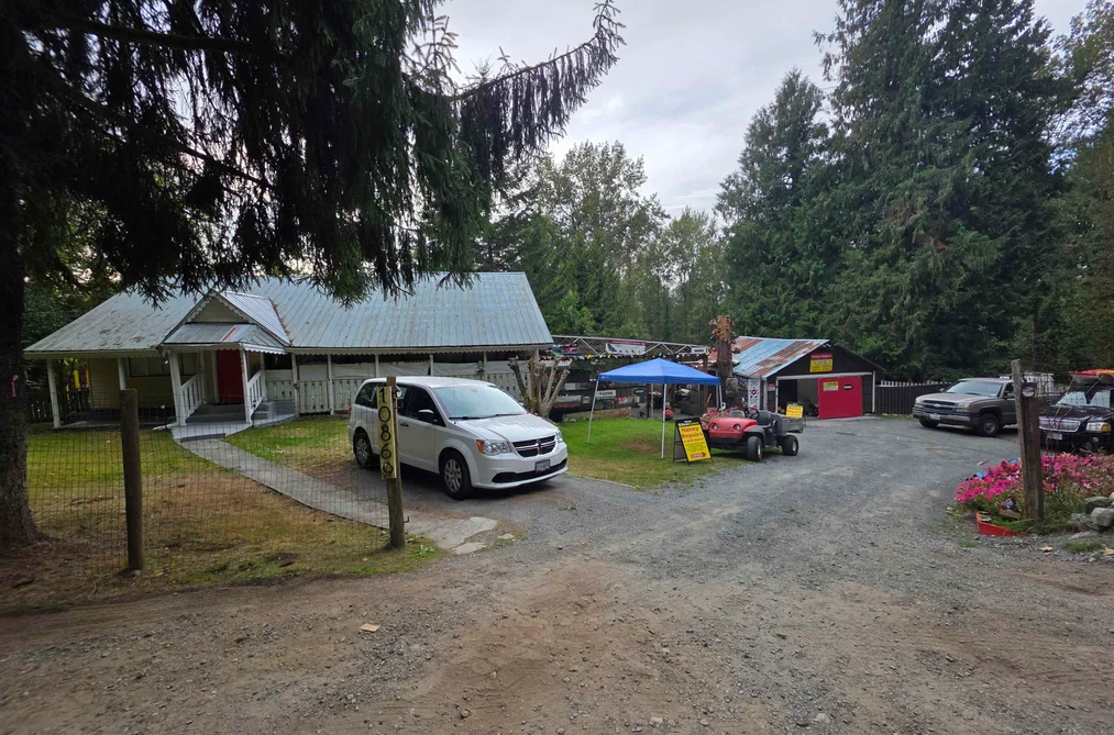 10869 - 10911 248 Street, Maple Ridge, BC - MLS: R3164351 - Photo 3 10869 - 10911 248 Street, Maple Ridge, BC - MLS: R3164351 - Photo 3