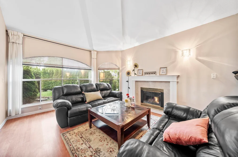 10898 160A STREET, Surrey BC V4N 3J8, Surrey BC — Residential for Sale - Photo 2