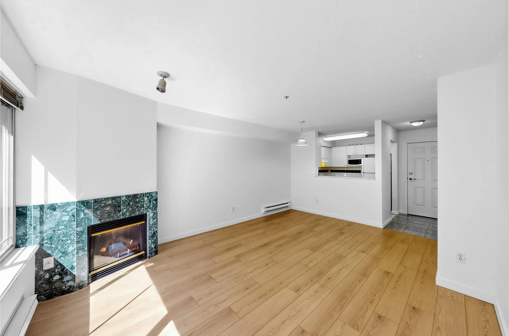 109 1145 HEFFLEY CRESCENT, Coquitlam BC V3B 7Z3, Coquitlam BC — Residential for Sale — Photo 5 of 16