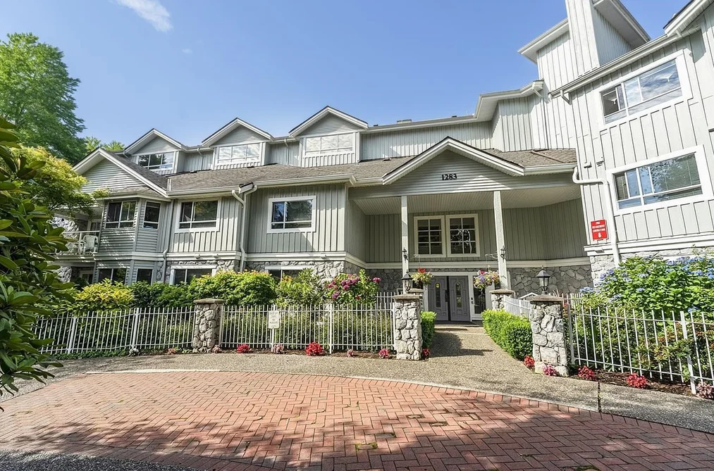 Condo for sale at 109 1283 Parkgate Avenue North Vancouver British Columbia - MLS: R3152318