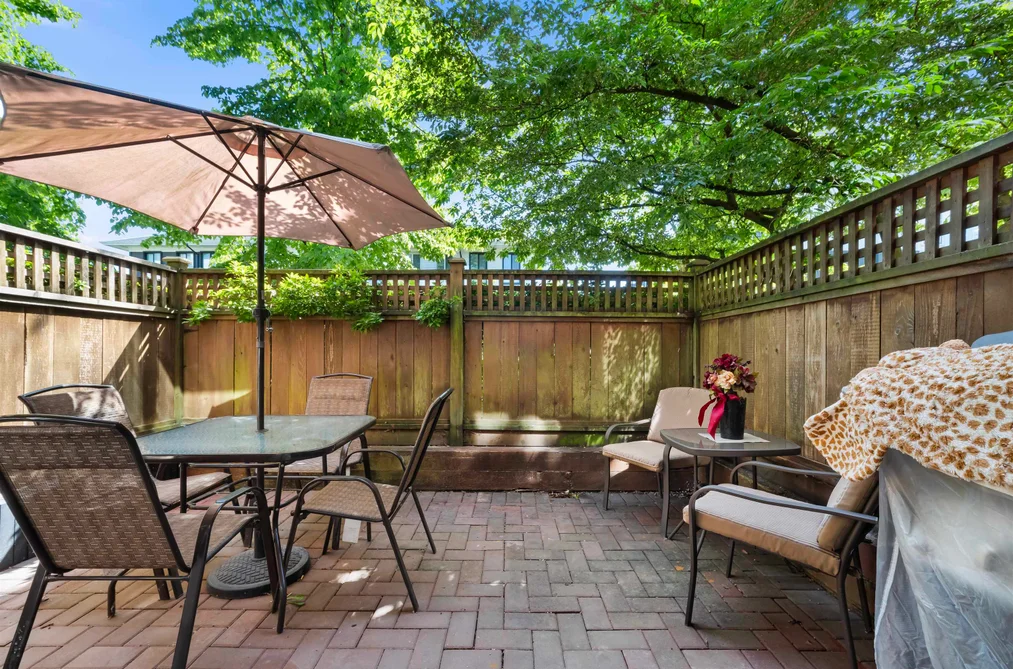 109 14980 101A AVENUE, Surrey BC V3R 0T1, Surrey BC — Residential for Sale — Photo 14 of 40
