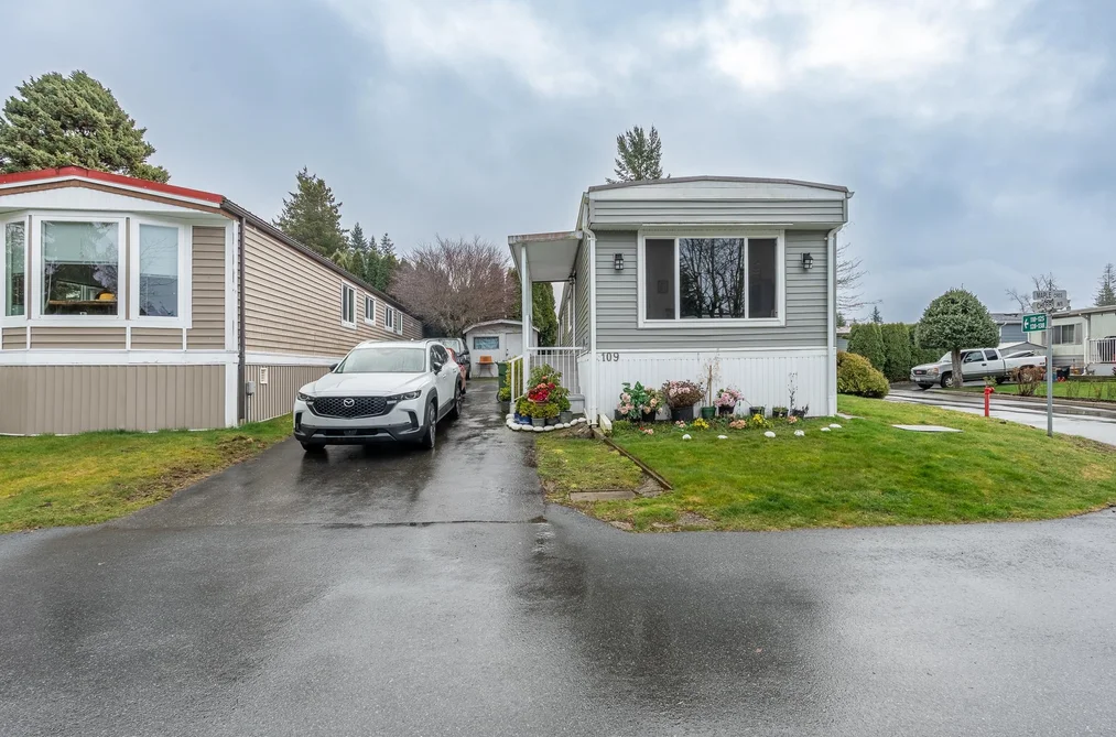 Manufactured Home for sale at 109 3655 244 Street Langley British Columbia - MLS: R3100894