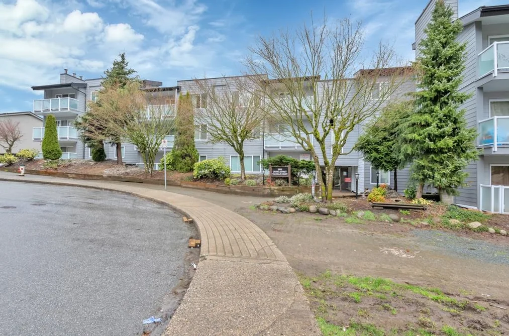 109 3883 LAUREL STREET, Burnaby BC V5G 4M8, Burnaby BC — Residential for Sale - Photo 2