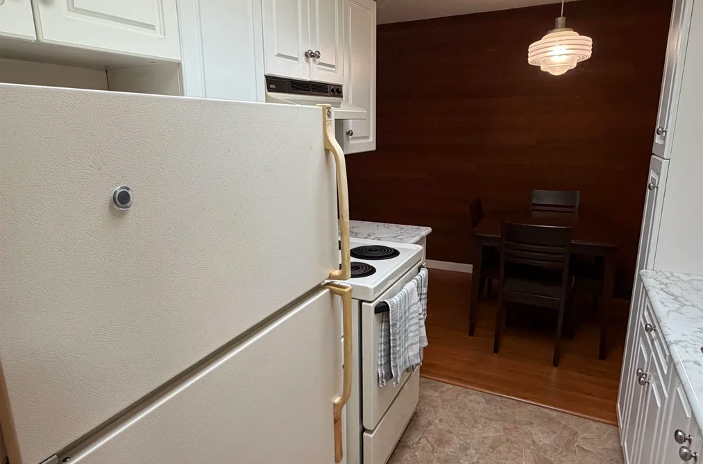 109 3925 KINGSWAY, Burnaby BC V5H 3Y7, Burnaby BC — Residential for Sale - Photo 7