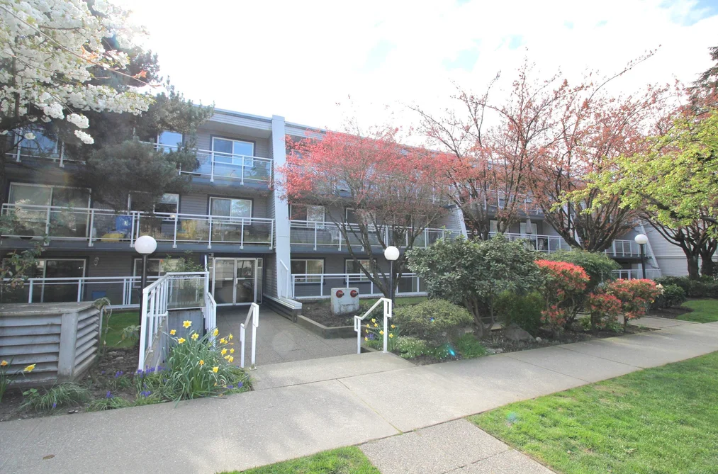 109 550 ROYAL AVENUE, New Westminster BC V3L 5H9, New Westminster BC — Residential for Sale - Photo 4