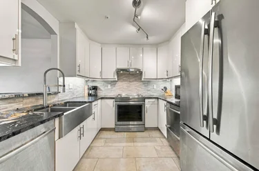 5835 Hampton Pl Unit 109, Vancouver, BC - MLS: R3164967 5835 Hampton Pl Unit 109, Vancouver, BC - MLS: R3164967