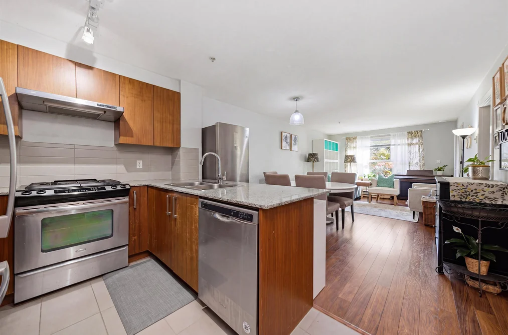 109 5889 IRMIN STREET, Burnaby BC V5J 0C1, Burnaby BC — Residential for Sale - Photo 3