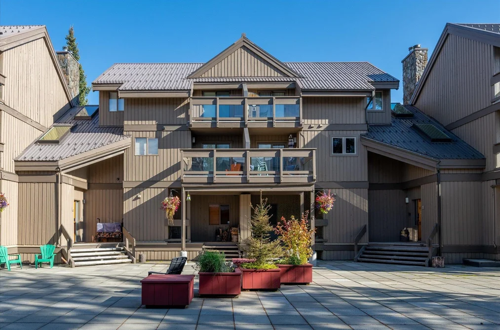 Townhouse for sale at 109 6117 Eagle Drive Whistler British Columbia - MLS: R3146375