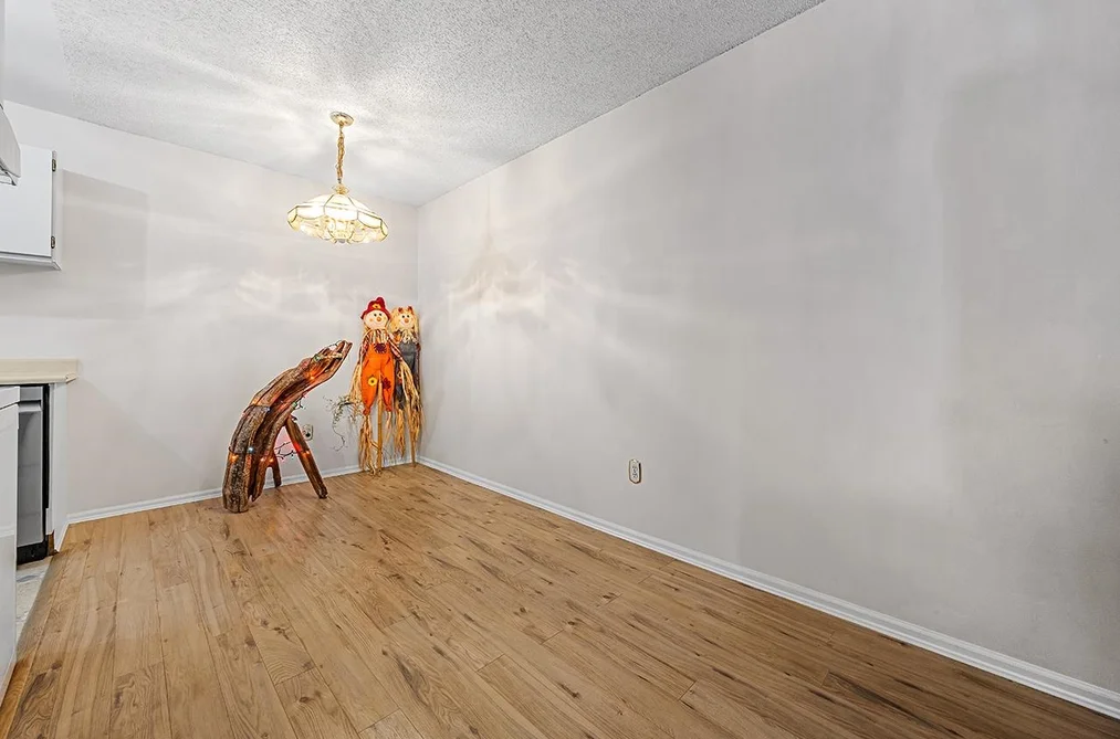 109 8231 GRANVILLE AVENUE, Richmond, BC — Residential for Sale — Photo 9 of 22