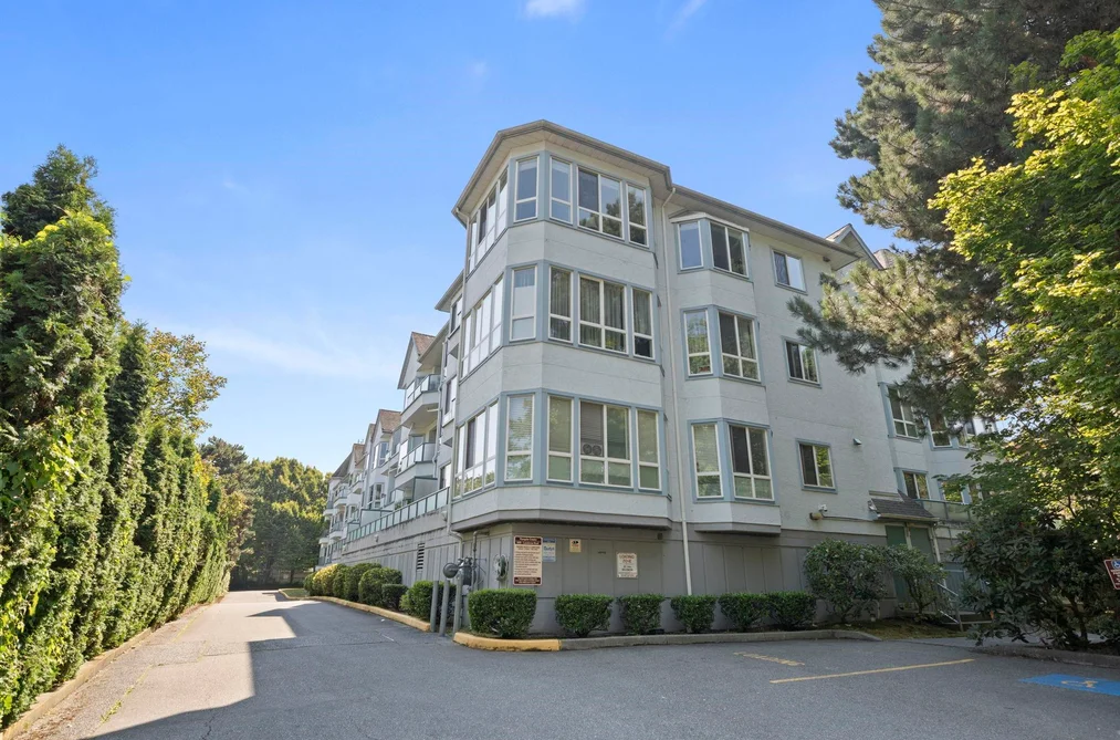 Condo for sale at 109 8680 Lansdowne Road Richmond British Columbia - MLS: R3153899